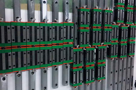 什么是直線導軌的基本靜額定負荷？